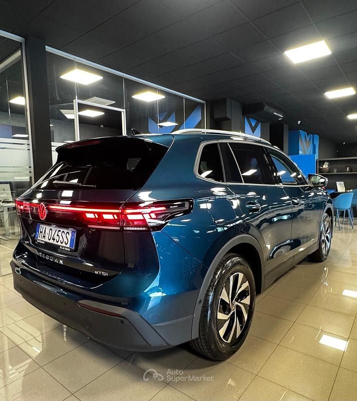 Nuova VW Tiguan Edition 131 CV (96 kW) 2025 Blu SUV