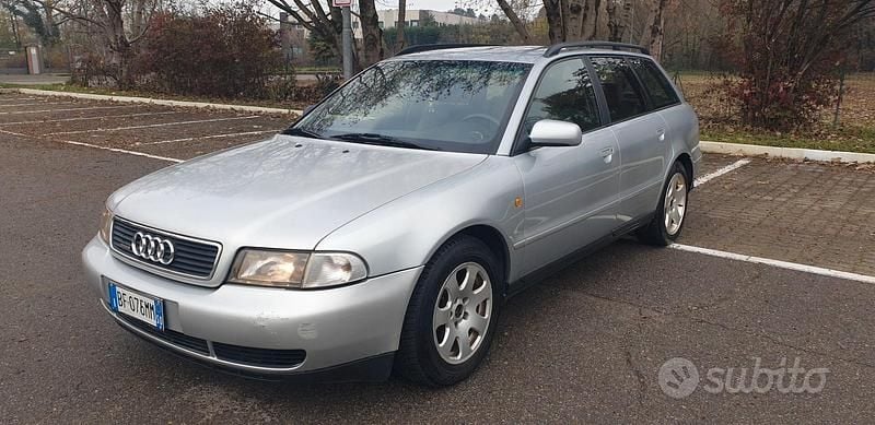 Usata Audi A4 Ambition 149 CV (109 kW) 1999 Argento Berlina