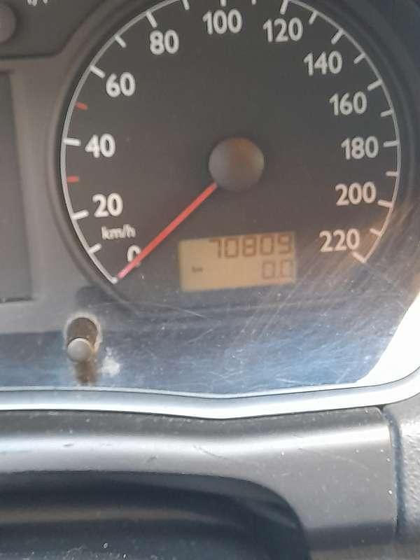 Usata VW Polo Comfortline 75 CV (55 kW) 2004 Blu/azzurro Berlina