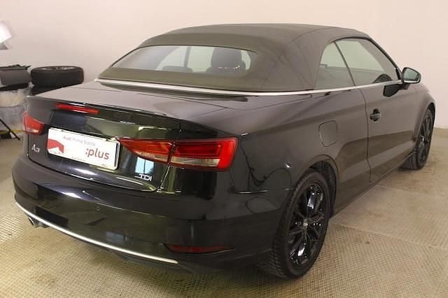 Usata Audi A3 Cabriolet Sport 116 CV (85 kW) 2018 Nero mito metallizzato Cabrio