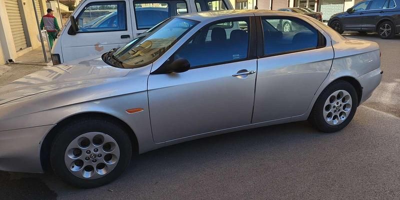 Usata Alfa Romeo 156 120 CV (88 kW) 1999 Berlina