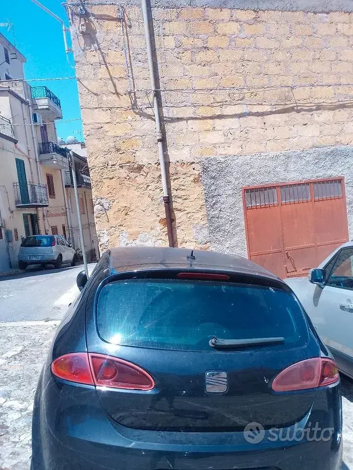 Usata Seat Leon 105 CV (77 kW) 2007 Utilitaria