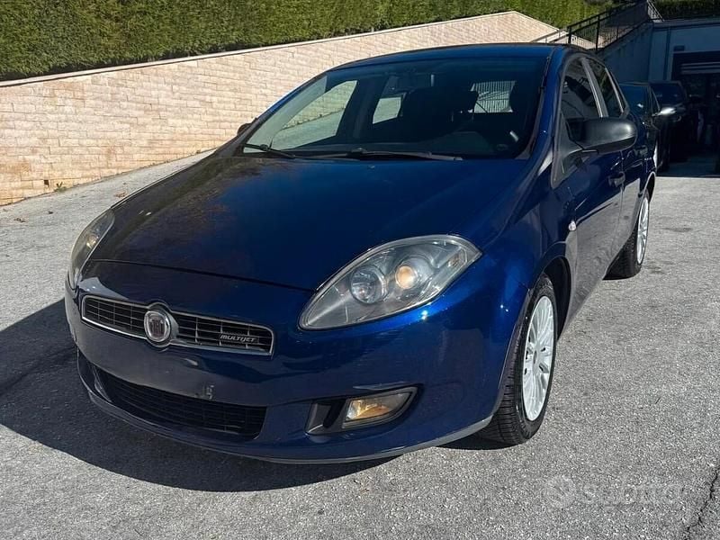 Usata Fiat Bravo Emotion 120 CV (88 kW) 2008 Blu Utilitaria