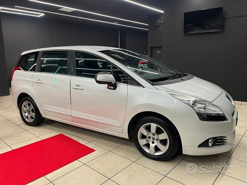 Brugt Peugeot 5008 Premium 112 HK (82 kW) 2010 Hvid MPV