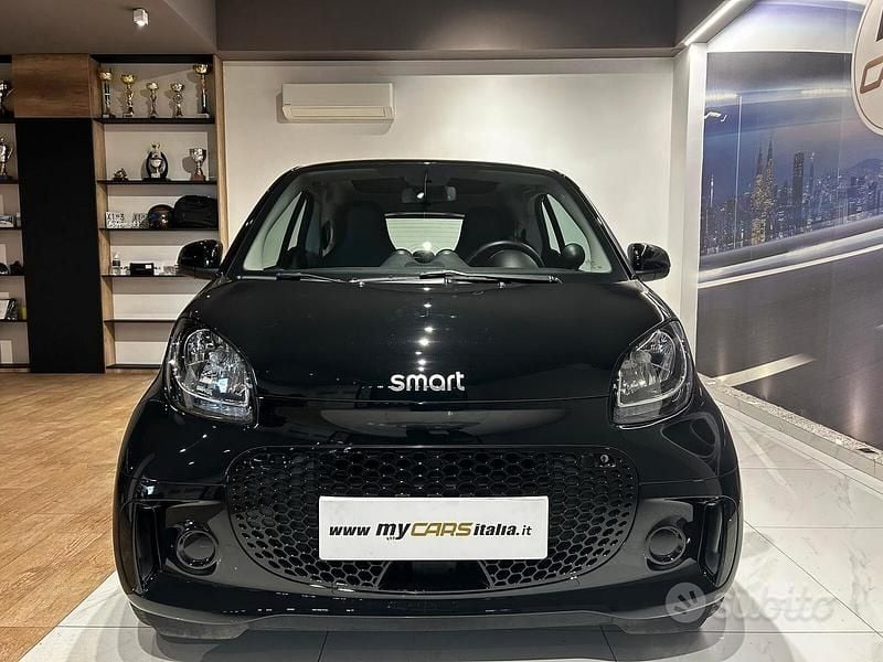 Nero Usata 2021 Smart ForTwo Coupé Utilitaria | 11.990 € (Buon prezzo) - Immagine 1/4