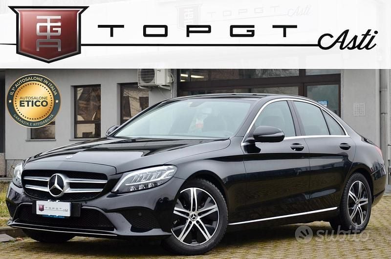Usata Mercedes C220 194 CV (142 kW) 2018 Nero Berlina