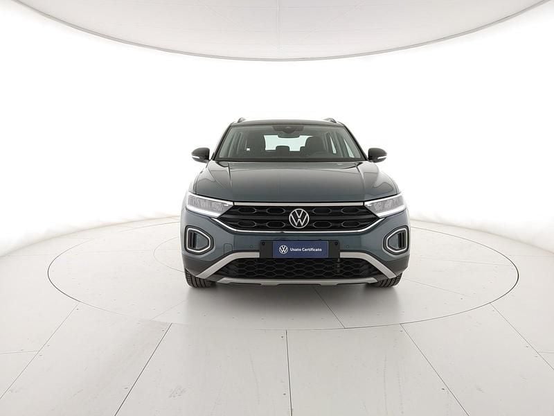 Usata VW T-Roc Life 110 CV (80 kW) 2022 Petroleum blue metallizzato/nero SUV