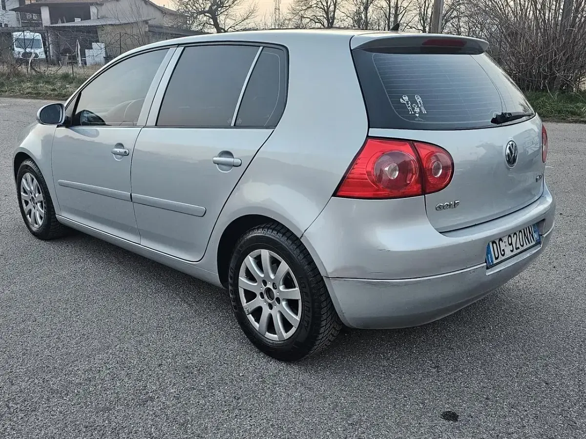 Usata VW Golf 115 CV (84 kW) 2007 Argento Monovolume