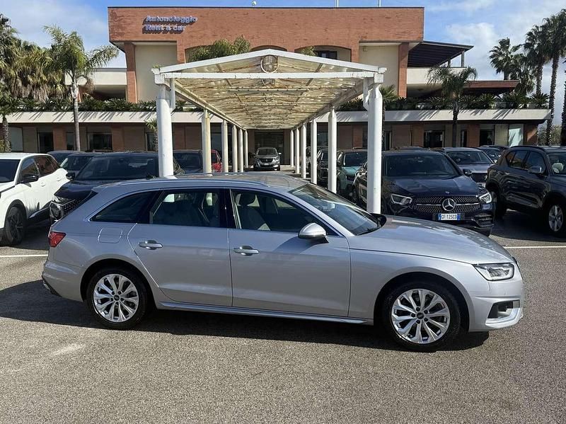 Usata Audi A4 Advanced Plus 136 CV (100 kW) 2021 Argento Station wagon