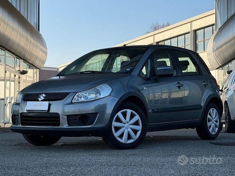 Usata Suzuki SX4 99 CV (72 kW) 2009 Grigio SUV