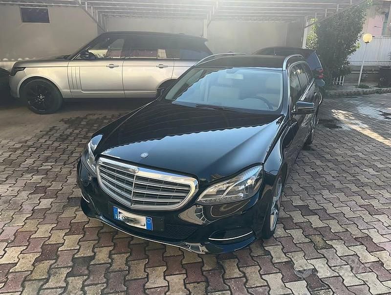 Usata 2015 Mercedes E200 Station wagon | 9990 € - Immagine 1/4