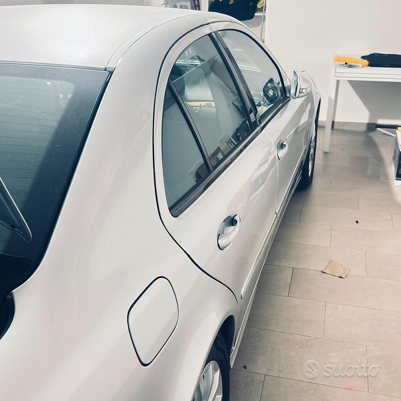Usata Mercedes E220 Elegance 2006 Berlina