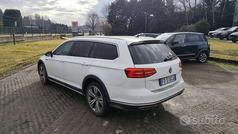 Usata VW Passat Alltrack 190 CV (139 kW) 2016 Bianco Station wagon