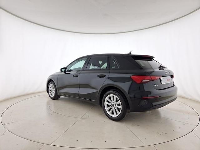 Usata Audi A3 Business 150 CV (110 kW) 2023 Nero brillante Berlina