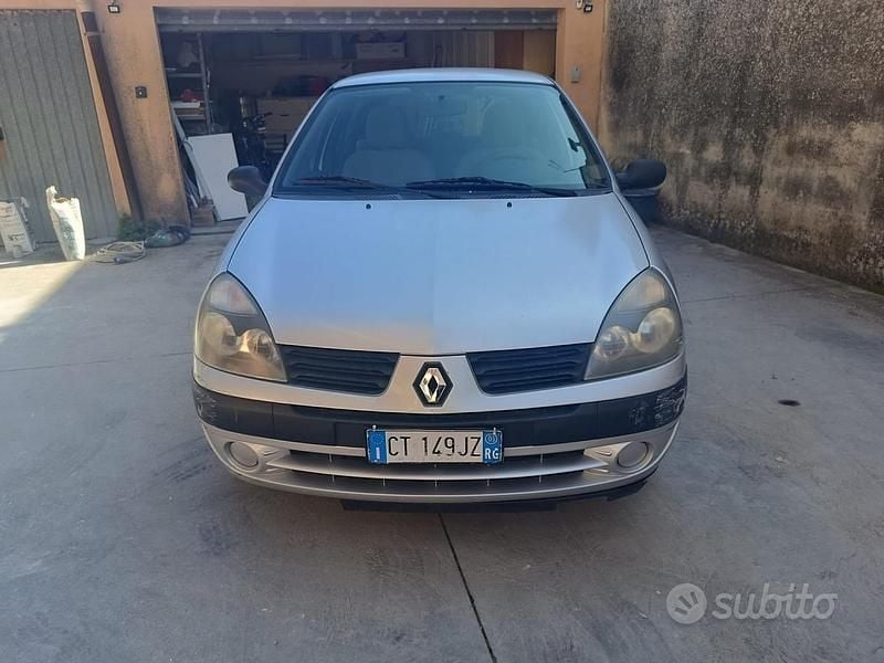 Usata Renault Clio II 2003 Grigio Utilitaria