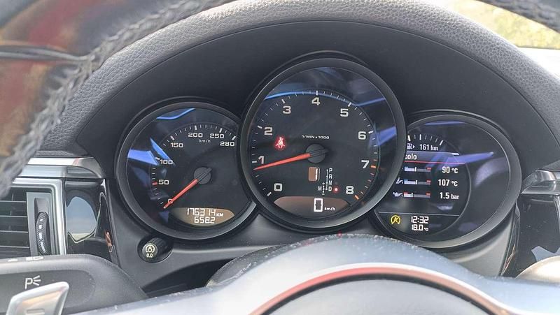 Usata Porsche Macan 252 CV (185 kW) 2018 Grigio SUV