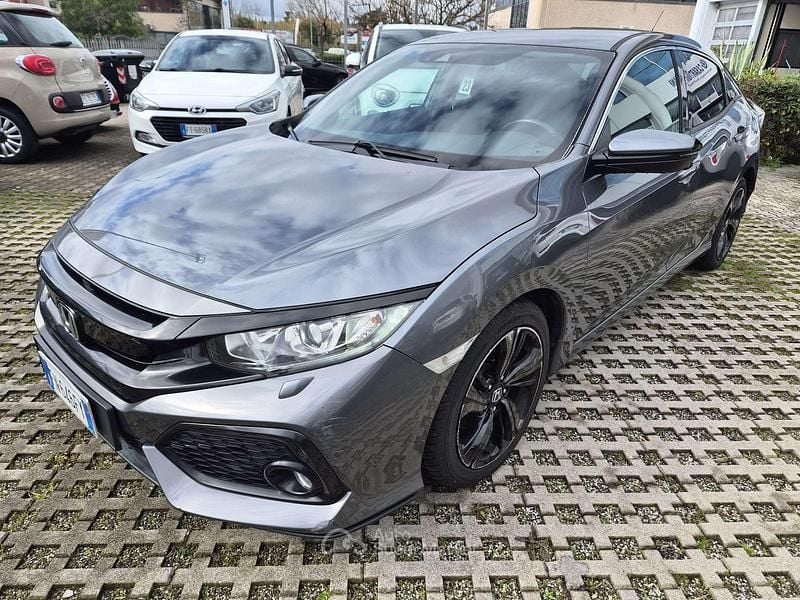 Usata Honda Civic Elegance 120 CV (88 kW) 2018 Grigio Berlina