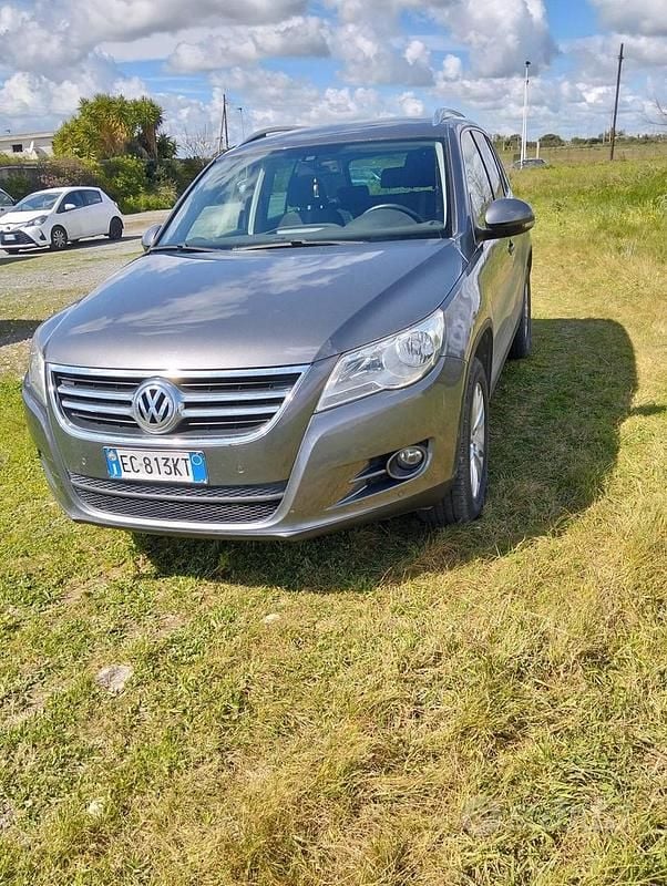 Usata VW Tiguan 140 CV (102 kW) 2010 Grigio SUV