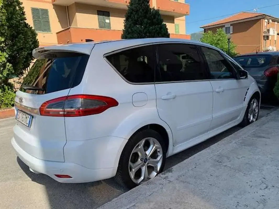 Usata Ford S-MAX Titanium 163 CV (119 kW) 2011 Bianco Monovolume