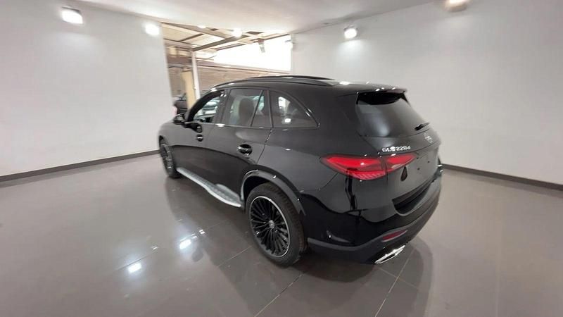 Nuova Mercedes GLC220 Advanced 197 CV (144 kW) 2025 Nero pastello SUV