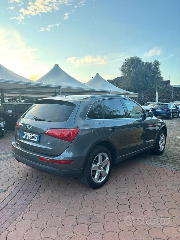 Usata Audi Q5 170 CV (125 kW) 2012 Grigio SUV