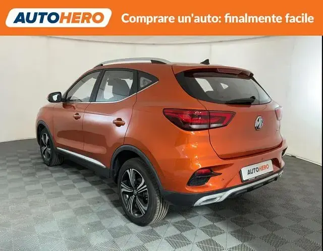 Usata MG ZS Comfort 106 CV (77 kW) 2023 Arancio SUV