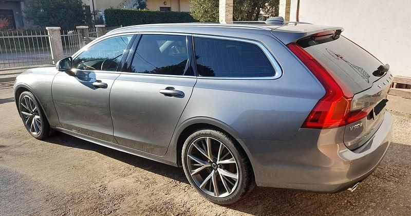 Usata Volvo V90 Business Edition 190 CV (139 kW) 2020 Station wagon