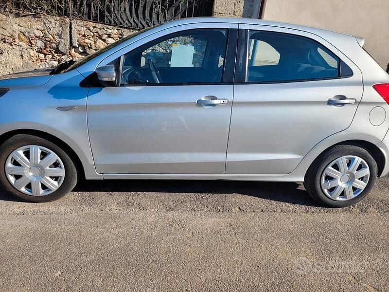 Usata Ford Ka Plus 71 CV (52 kW) 2017 Grigio Utilitaria