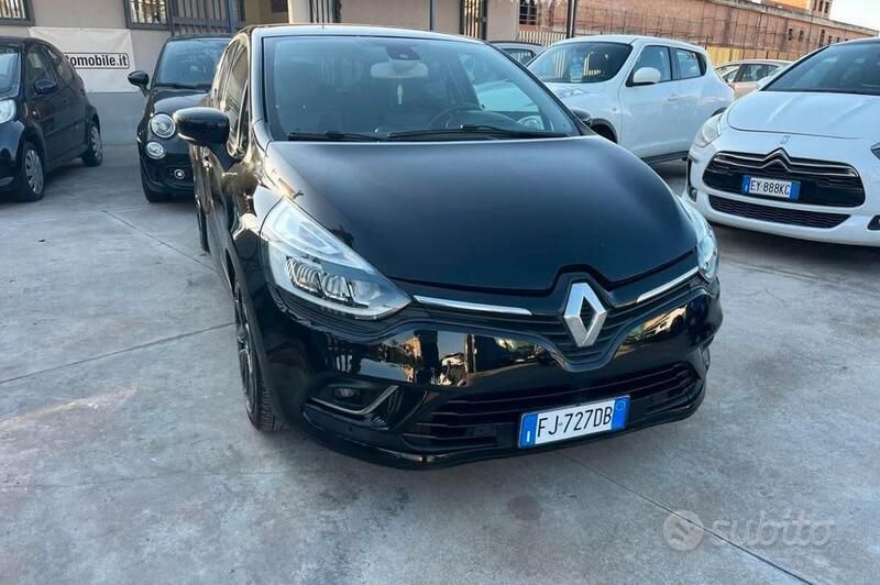 Usata Renault Clio IV 90 CV (66 kW) 2017 Nero Utilitaria