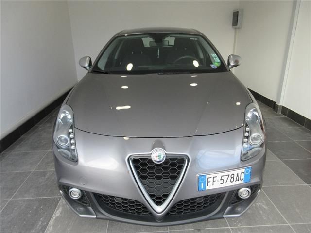 Alfa Romeo Giulietta Usata 12 053 Alfa Romeo Giulietta