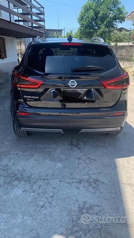 Usata Nissan Qashqai N-Connecta 116 CV (85 kW) 2021 Nero SUV
