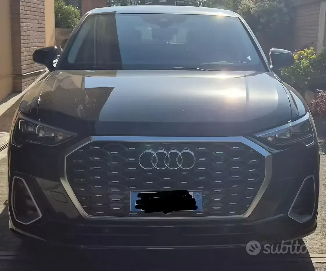 Usata Audi Q3 Sportback S-Line 140 CV (102 kW) 2024 Nero SUV