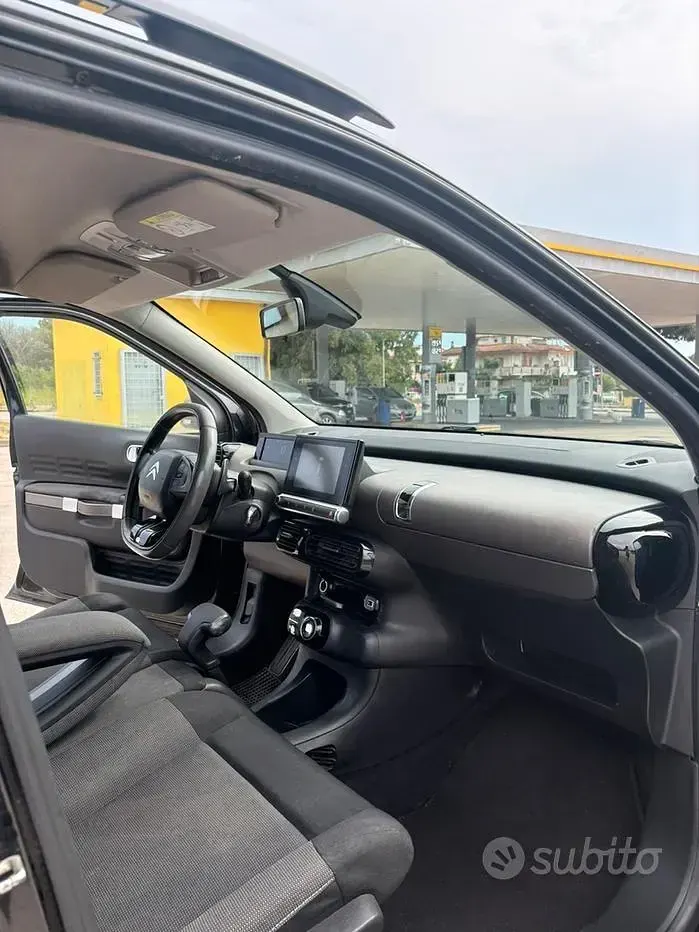 Usata Citroën C4 Cactus 92 CV (67 kW) 2015 Nero Utilitaria
