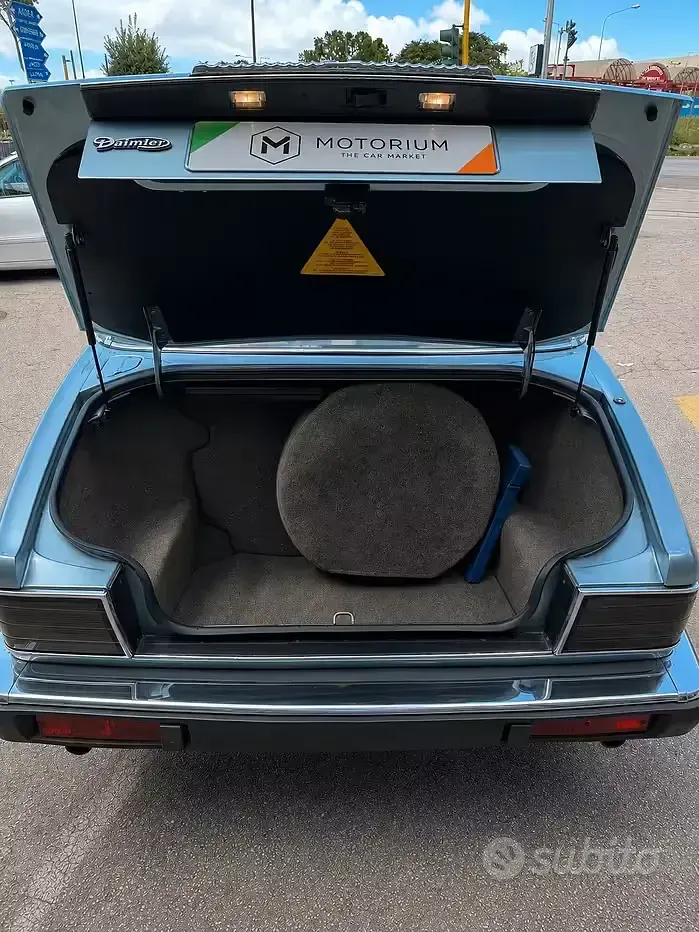 Usata Jaguar XJR 234 CV (172 kW) 1991 Bluazzurro Berlina