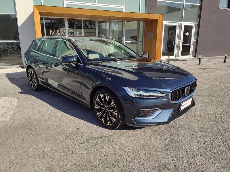 Usata Volvo V60 Plus 197 CV (144 kW) 2023 Blu Station wagon