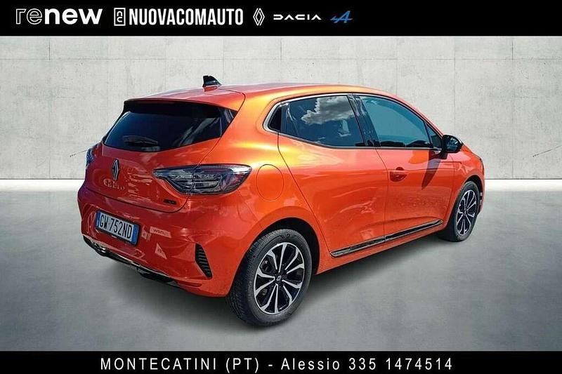 Usata Renault Clio V Techno 143 CV (105 kW) 2024 Orange valencia Berlina