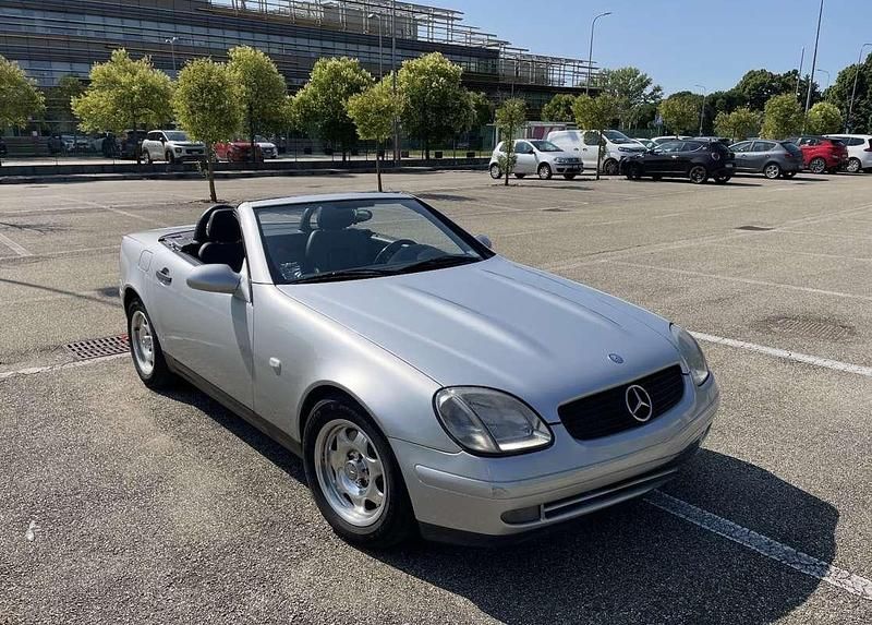 Gebraucht Mercedes SLK200 136 PS (100 kW) 1999 Silber Cabrio