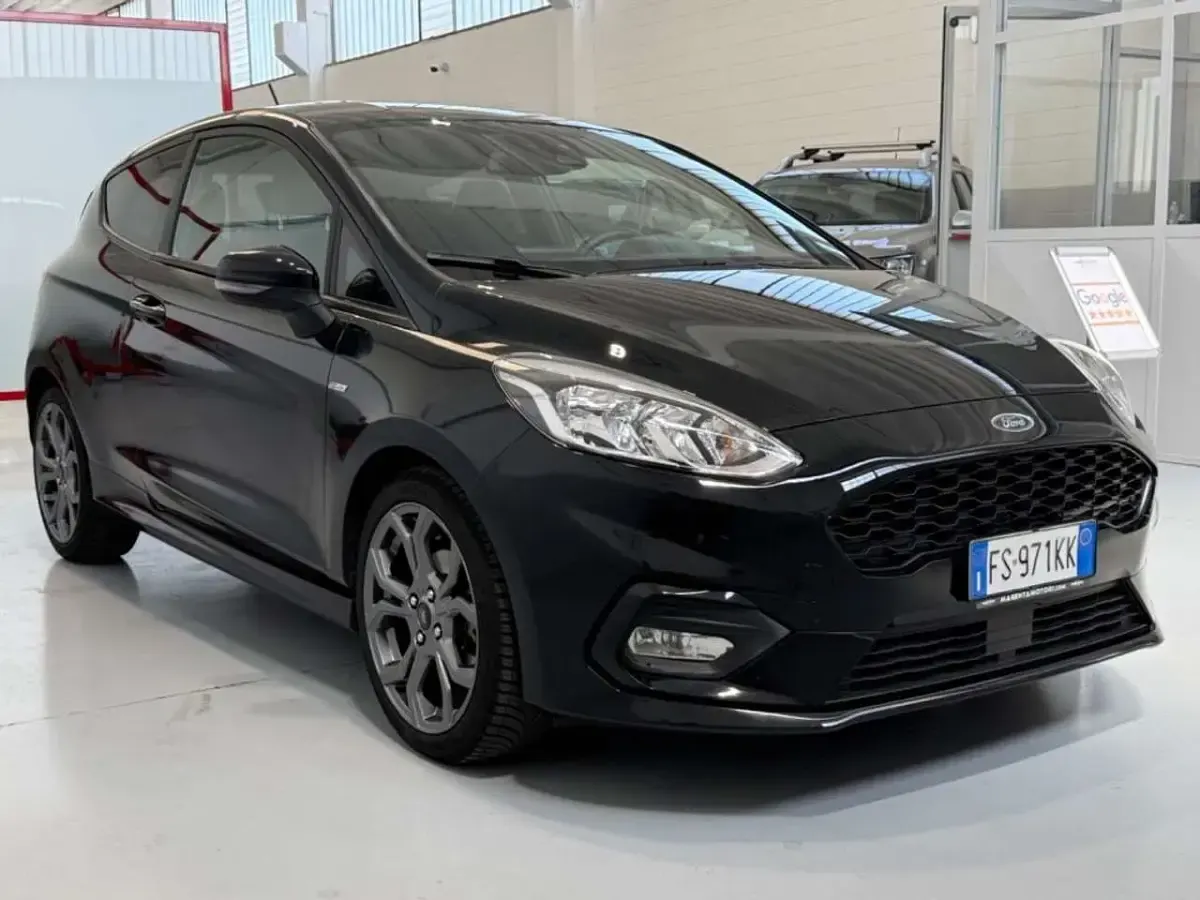 Usata Ford Fiesta ST-Line 86 CV (63 kW) 2018 Nero Utilitaria