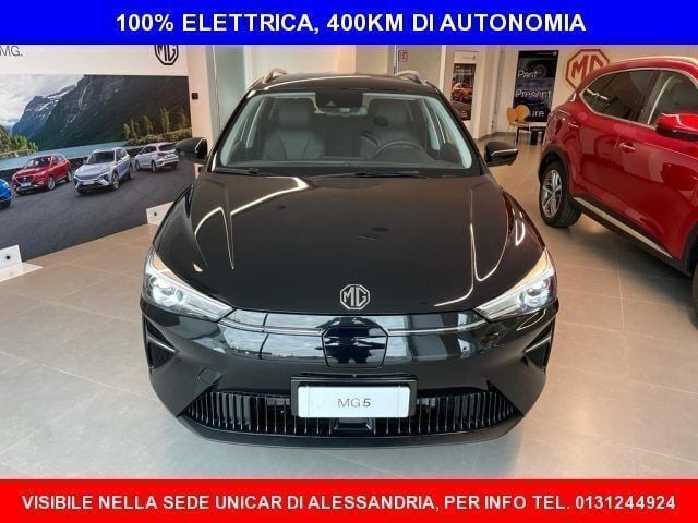Usata MG MG5 EV Luxury 114 kW (156 CV) 2022 Pebble black metallizzato Station wagon