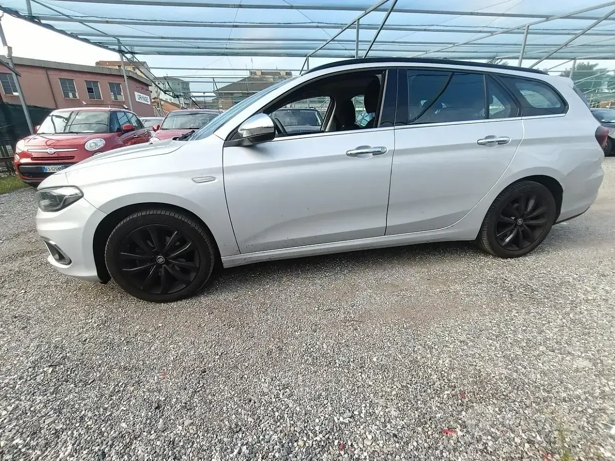 Usata Fiat Tipo 120 CV (88 kW) 2019 Grigio Station wagon