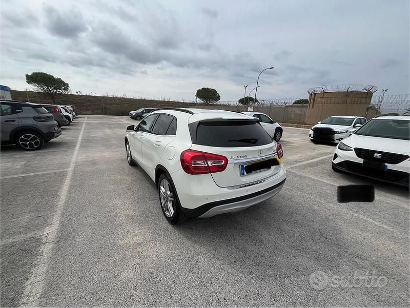 Begagnad Mercedes 180 122 HK (89 kW) 2015 Vit Sedan