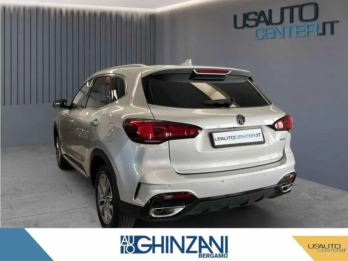 Usata MG HS Comfort 162 CV (119 kW) 2024 Grigio SUV