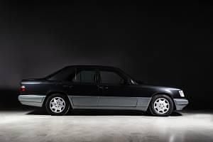 Usata Mercedes E280 197 CV (144 kW) 1994 Nero Berlina
