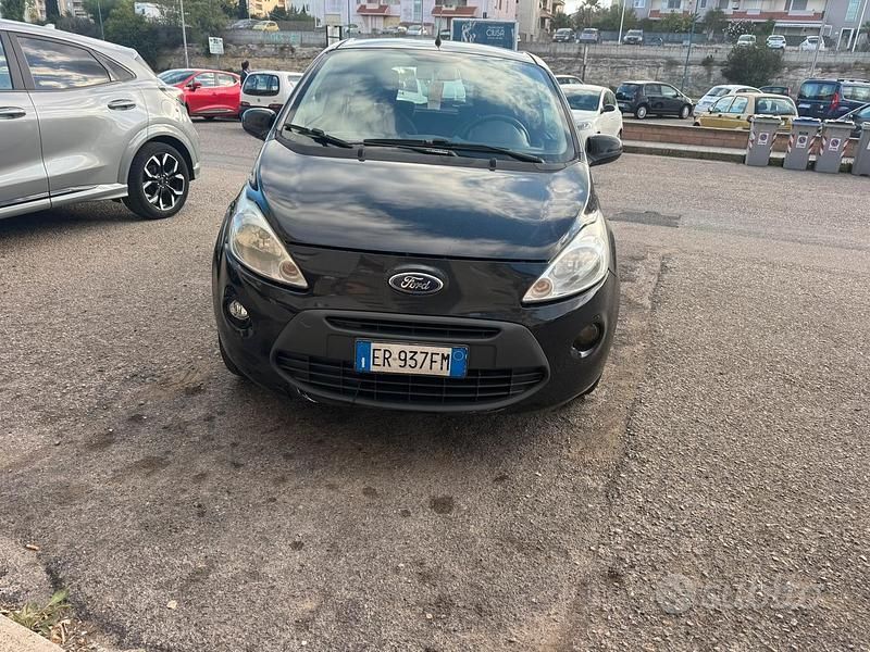 Nero Usata 2013 Ford Ka Due volumi | 3000 € (Super prezzo) - Immagine 1/4