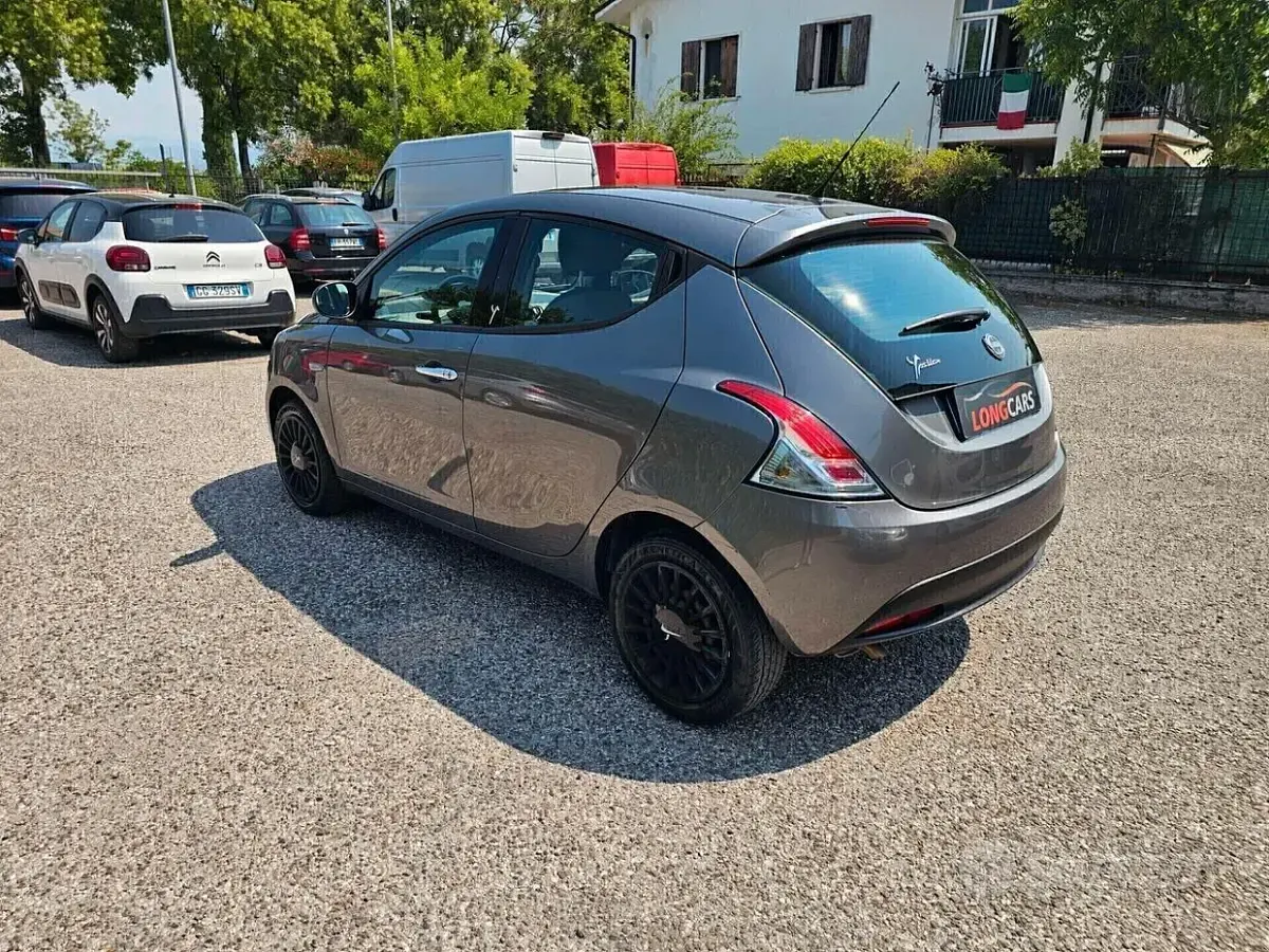 Usata Lancia Ypsilon S 95 CV (69 kW) 2014 Grigio Utilitaria