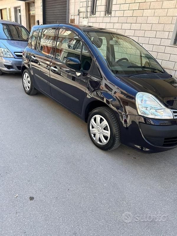 Usata Renault Grand Modus 75 CV (55 kW) 2009 Blu Monovolume
