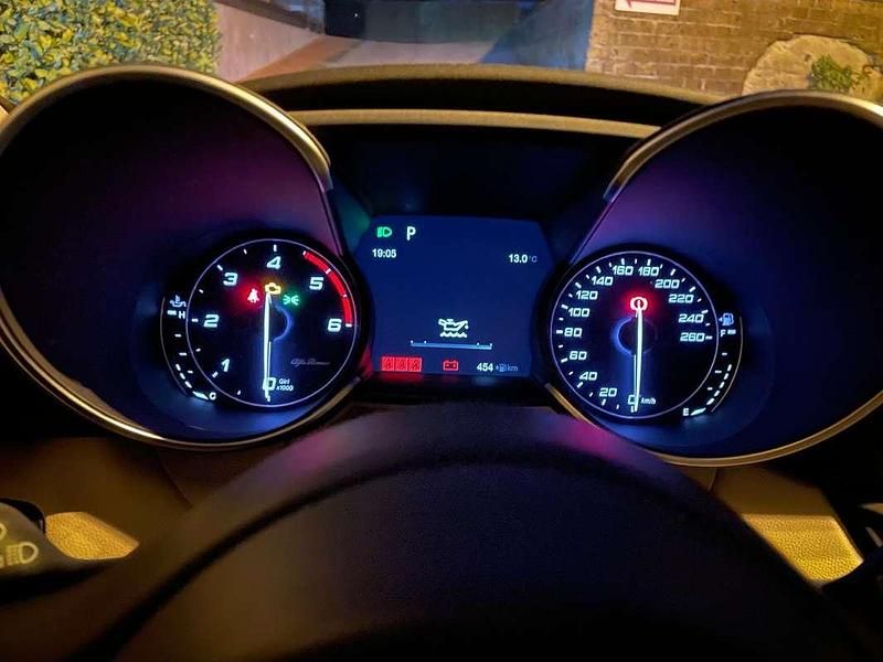 Usata Alfa Romeo Giulia Veloce 211 CV (155 kW) 2017 Berlina