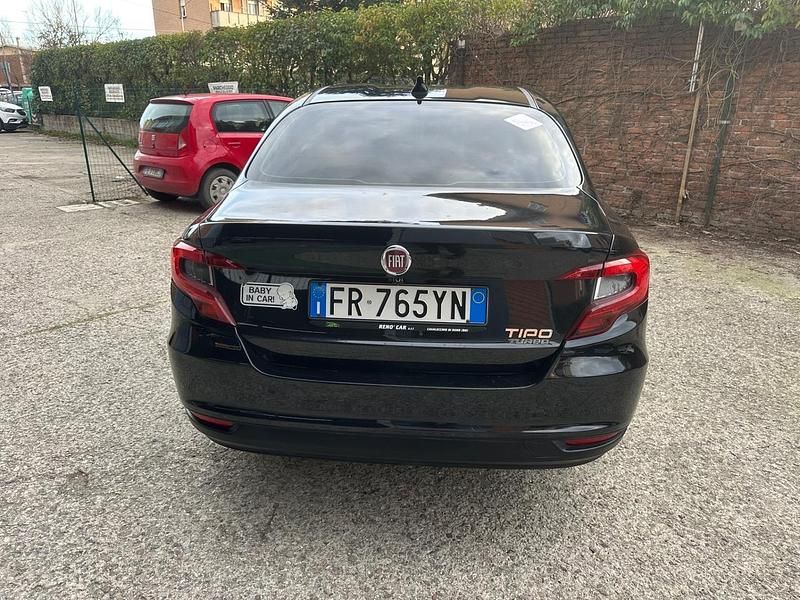 Usata Fiat Tipo Lounge 95 CV (69 kW) 2018 Nero Berlina