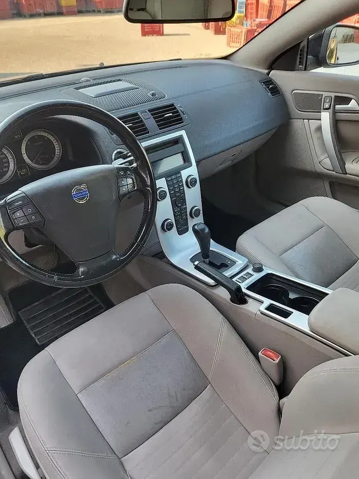 Usata Volvo C70 150 CV (110 kW) 2012 Cabrio