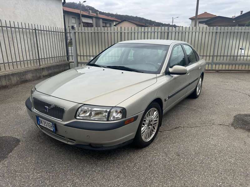 Argento Usata 2000 Volvo S80 Tre volumi | 4500 € - Immagine 1/4